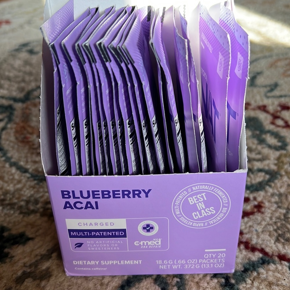 Keto NAT ketones flavor Blueberry Açaí quantity is 18